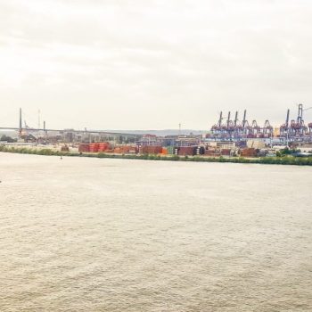 Übersicht über den Hamburger Hafen von den Docklands aus