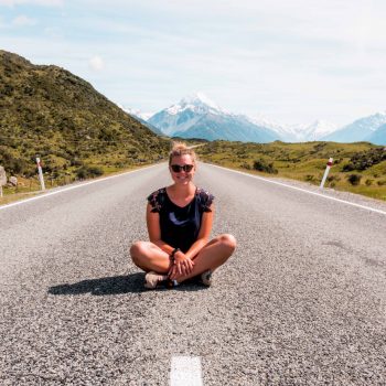 Straße zum Mount Cook -Südinsel-Neuseeland