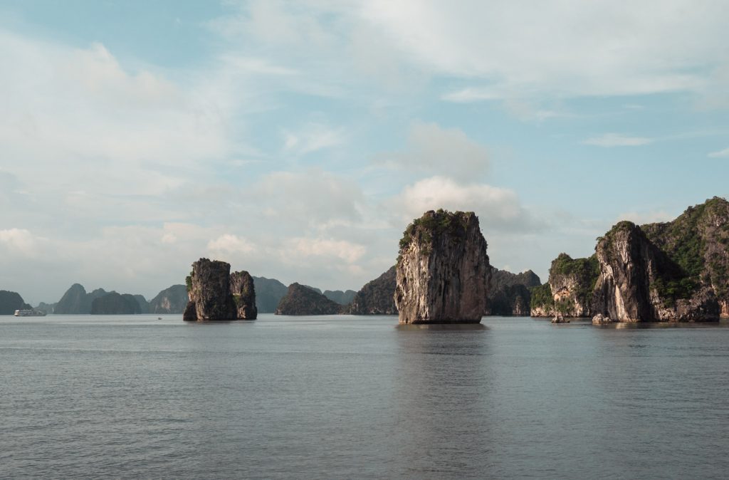 Kalksteinfelsen zwischen Lan Ha und Halong Bucht